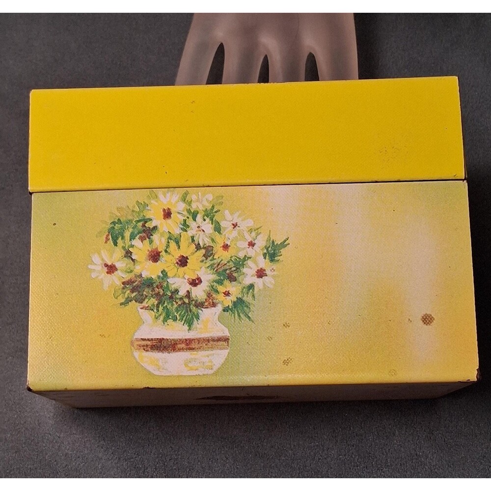 Vintage Tin Recipe Box Daisies Ohio Art